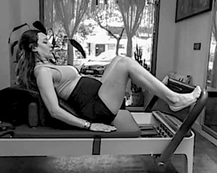 studyo-pilates-bostanli-hamile-pilatesi